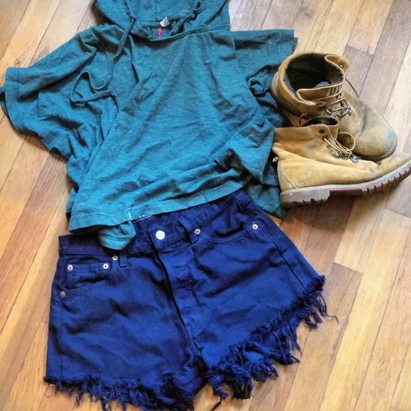 Levi's Pants - Levi🌼High Waisted Cut-off Boho Shorts